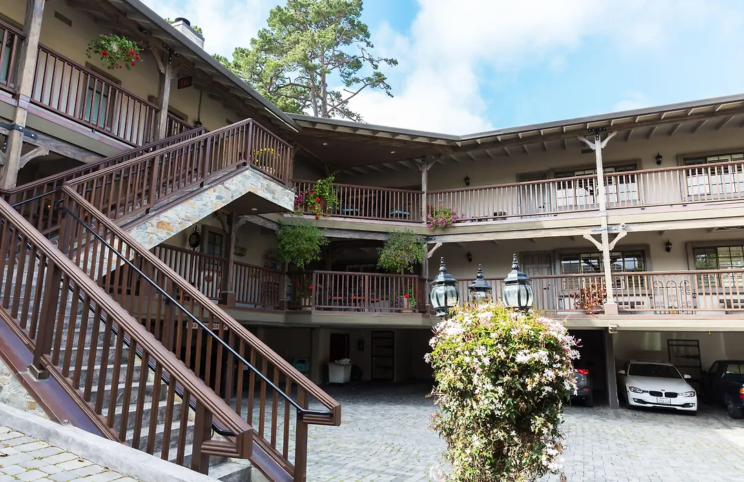 Coachman's Inn, A Four Sisters Inn-1