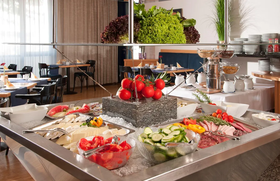 SEEhotel Friedrichshafen-1