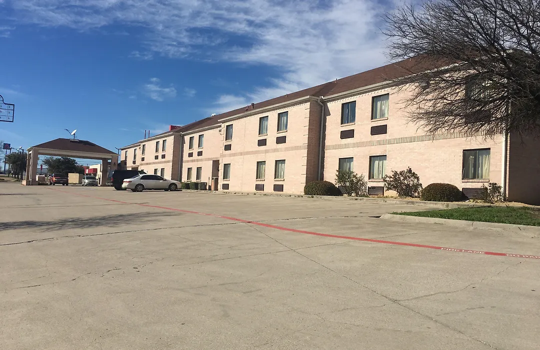Red Roof Inn Fort Worth - Saginaw-1