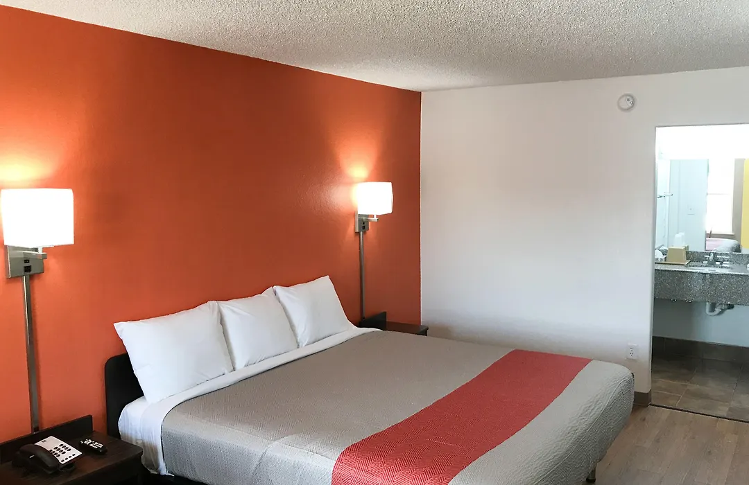 Motel 6-Bryan, Tx - University Area-1