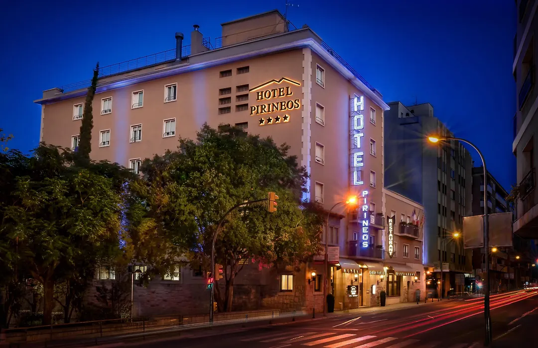 Hotel Pirineos Figueres by Pierre&Vacances-1