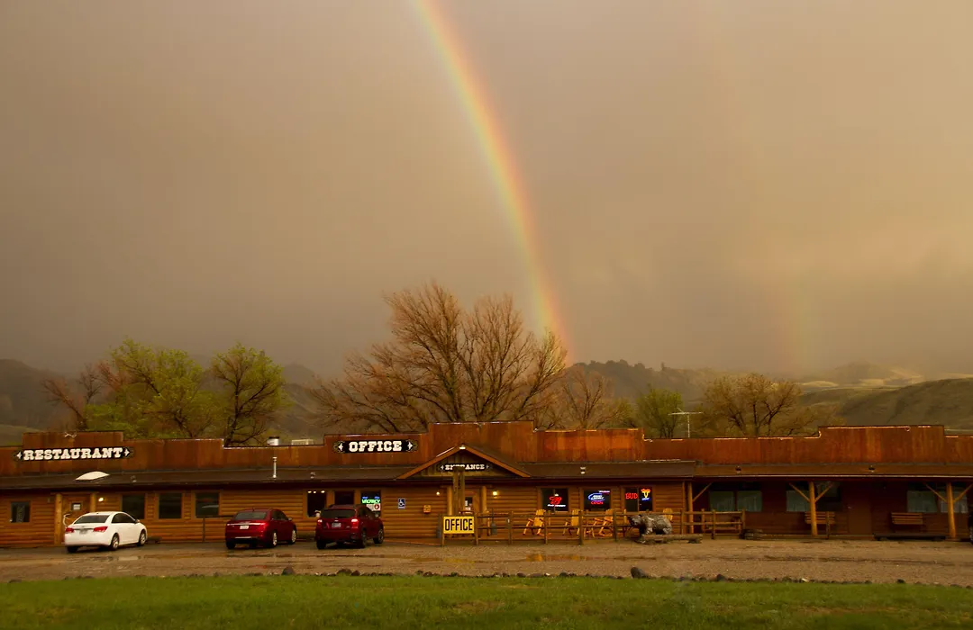 Yellowstone Valley Inn-1