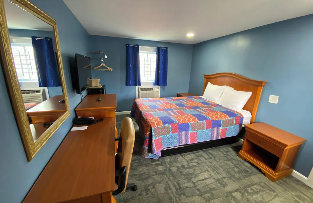 Royal Inn-1
