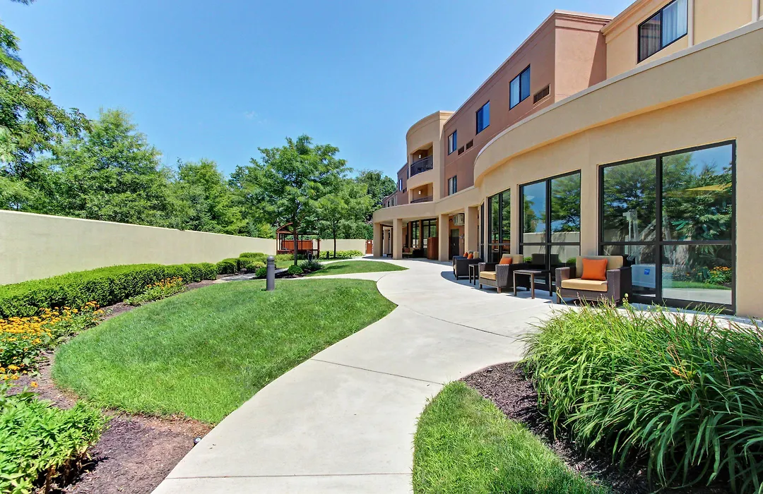 Courtyard By Marriott Harrisburg West/Mechanicsburg-1