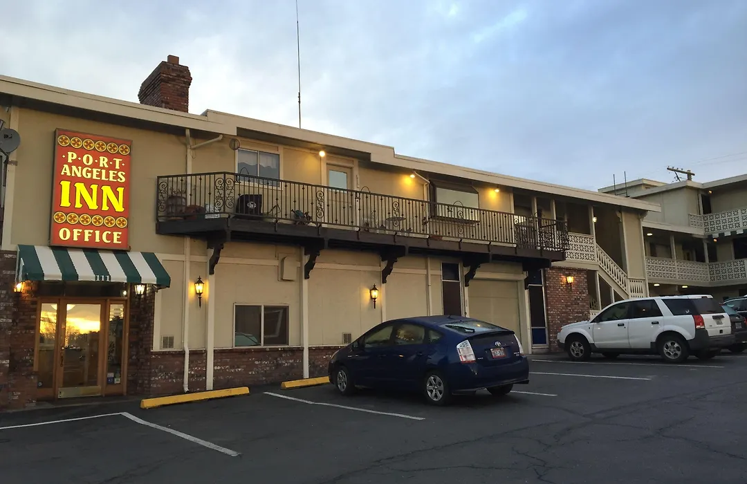 Port Angeles Inn-1