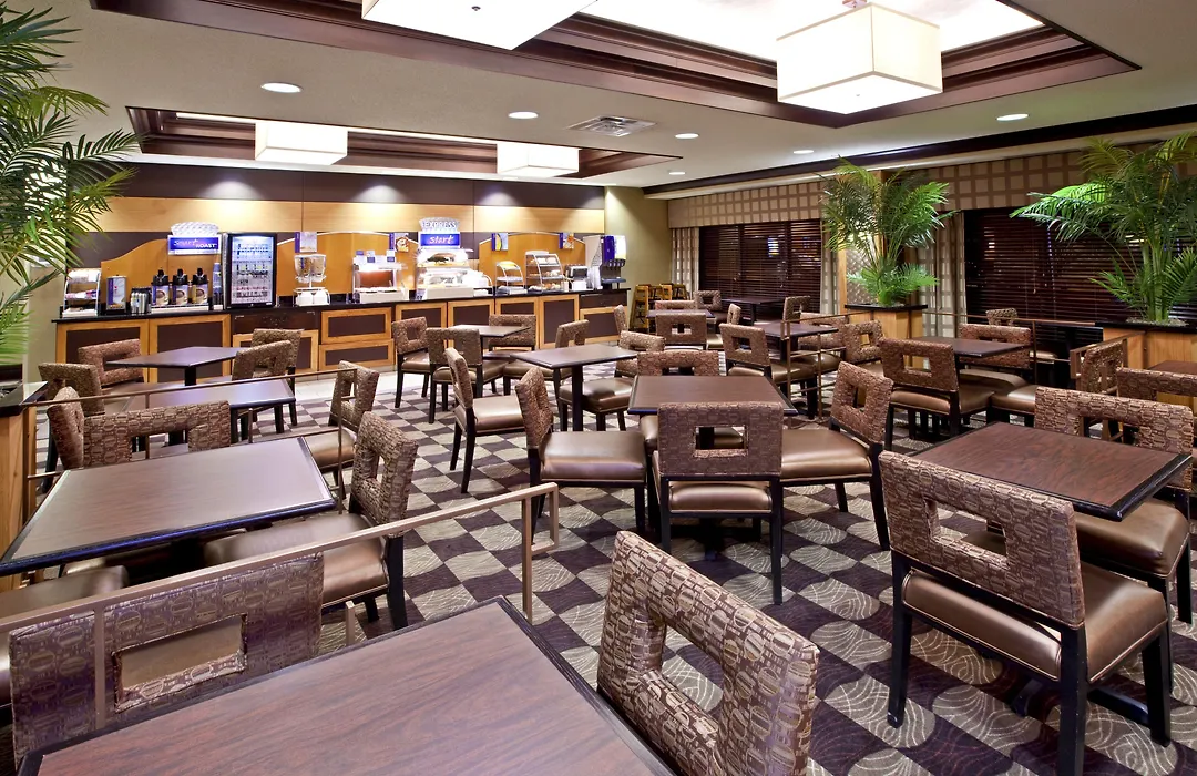 Holiday Inn Express & Suites Seymour-1