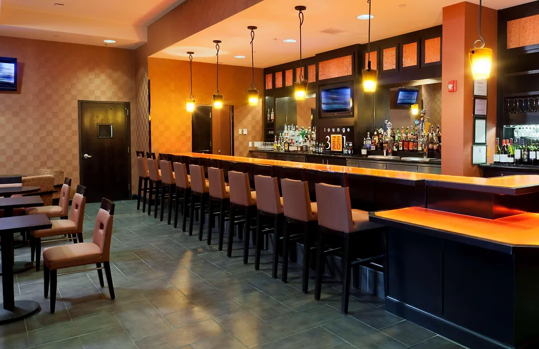 Doubletree Suites By Hilton Bentonville-1