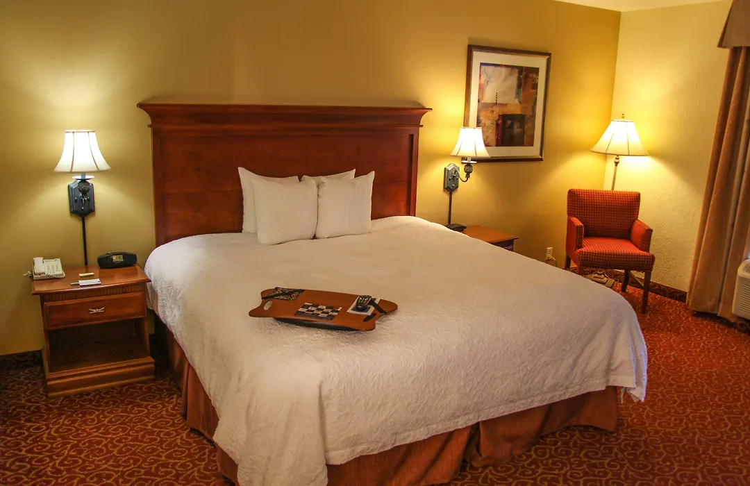 Hampton Inn & Suites Grenada-1