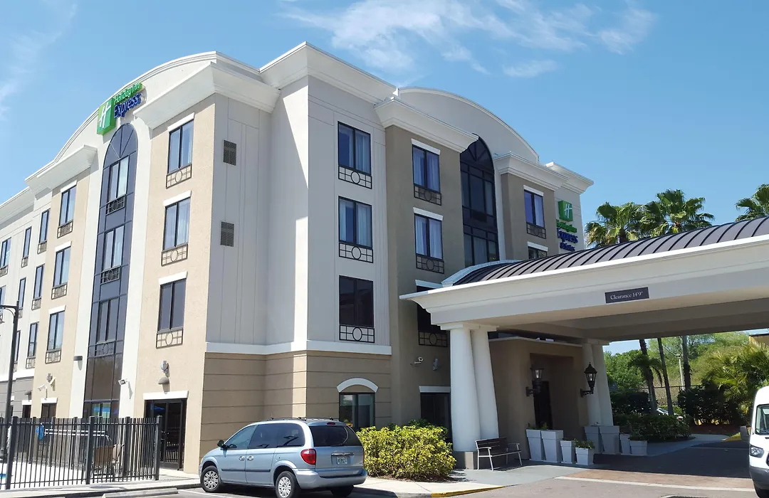 Holiday Inn Express Hotel & Suites Tampa-Usf-Busch Gardens By Ihg-1