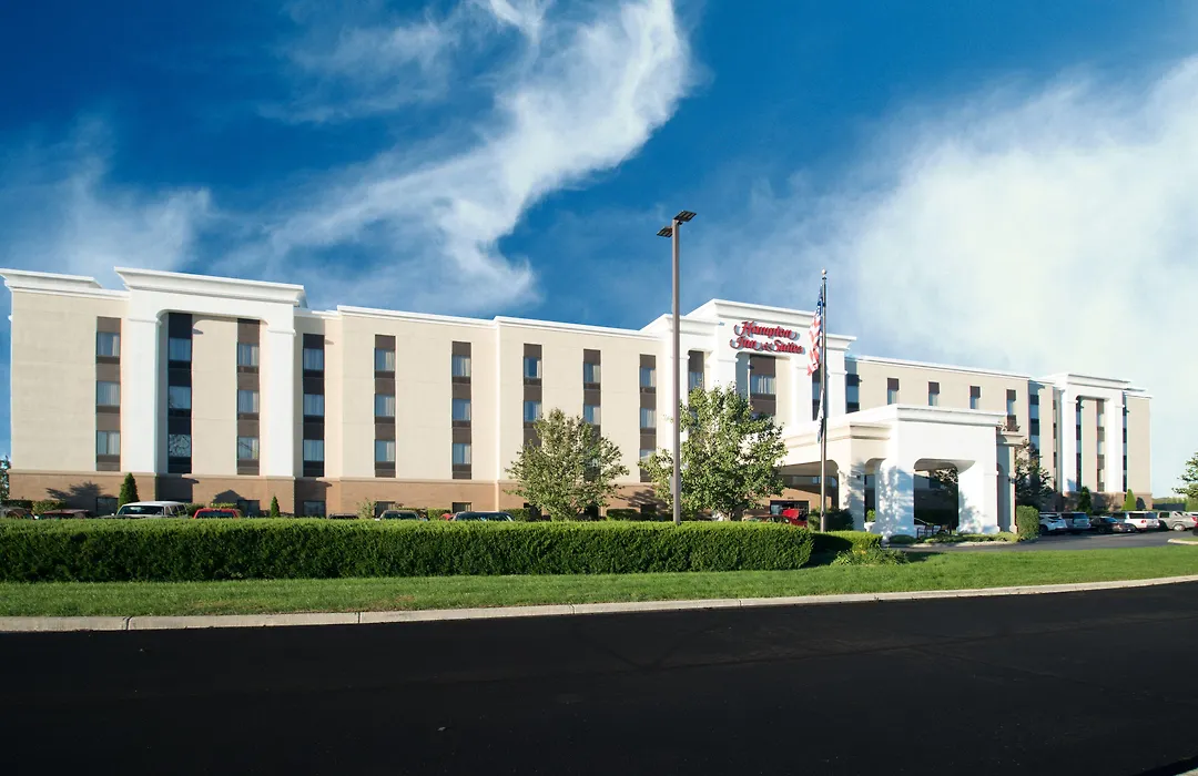 Hampton Inn & Suites Greensburg-1