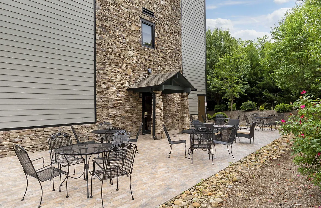 Brookstone Lodge Near Biltmore Village, An Ascend Collection Hotel-1