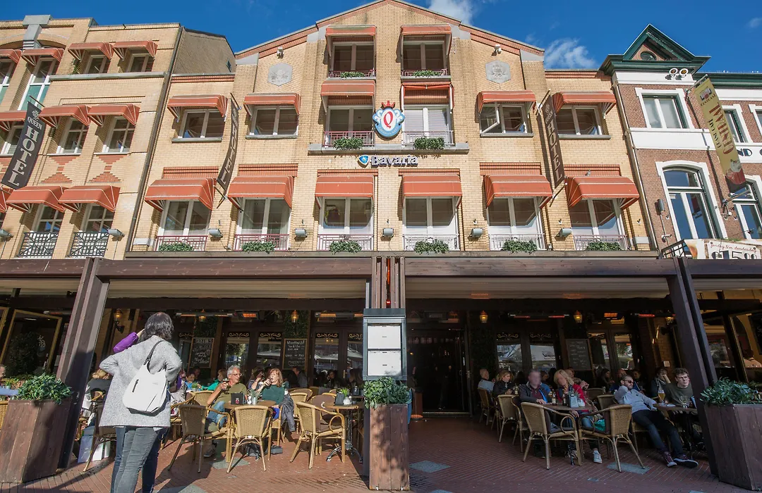 Queen Hotel-1