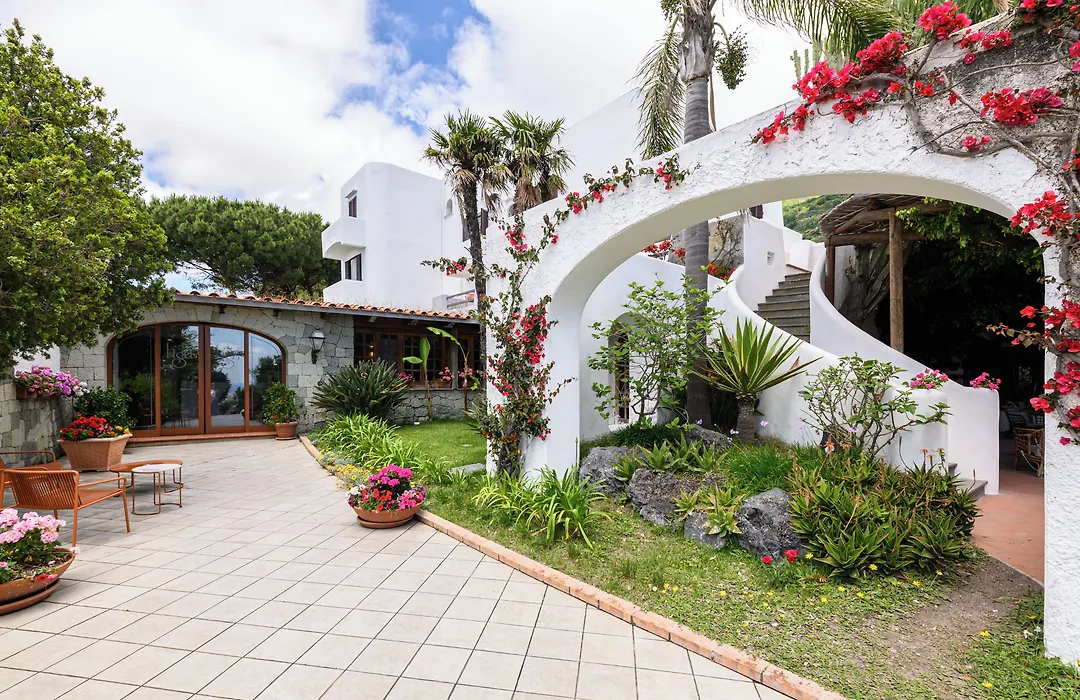 B&B HOTEL Ischia San Nicola-1