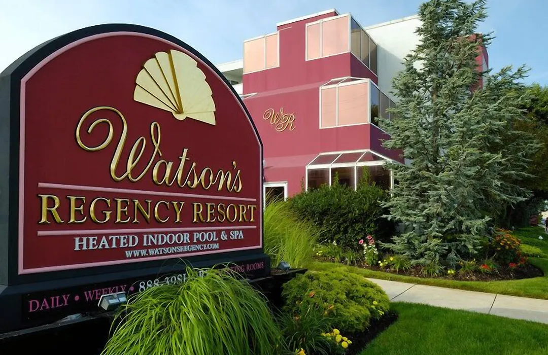 Watson'S Regency Suites-1