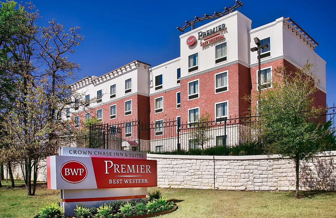 Best Western Premier Crown Chase Inn & Suites-1