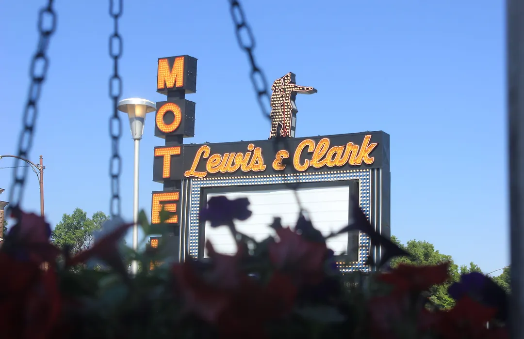Lewis & Clark Motel - Bozeman-1