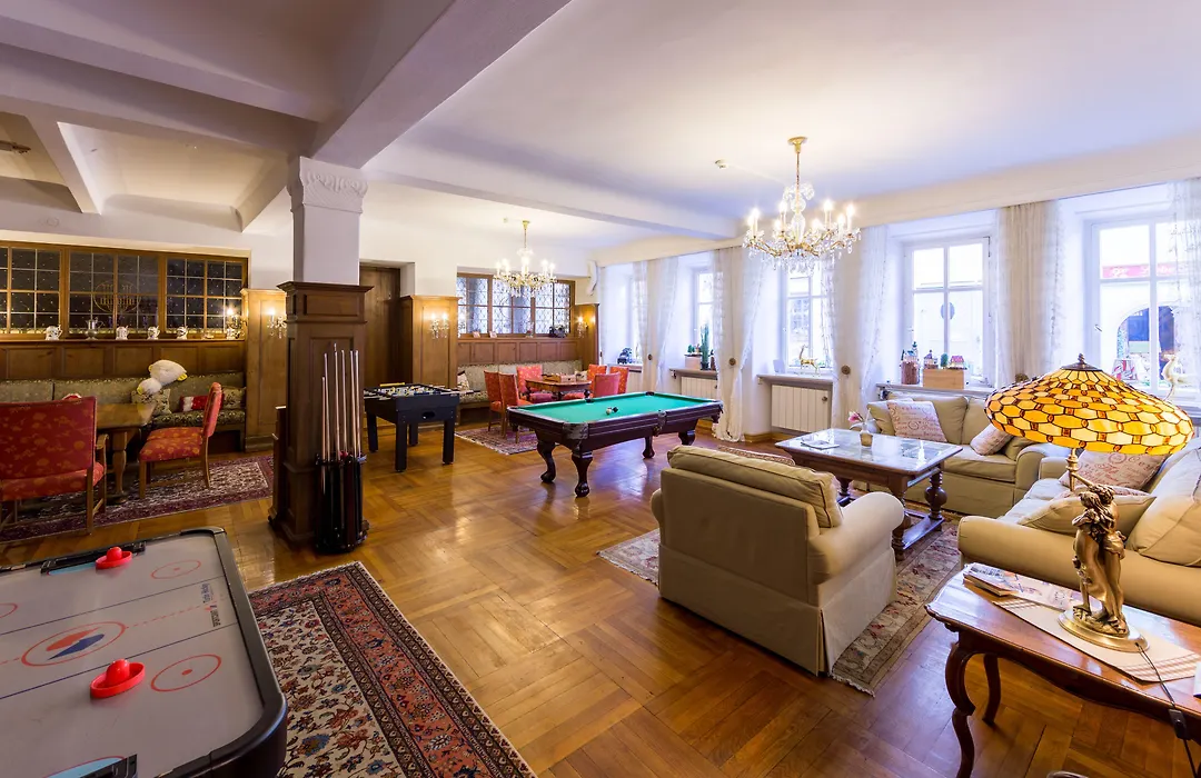 Historik Hotel Goldener Hirsch Rothenburg-1