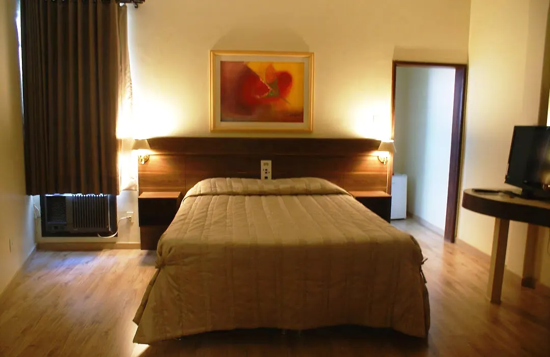 HOTEL DEL REY CURITIBA by POTY - NA FAMOSA RUA XV DE NOVEMBRO-1