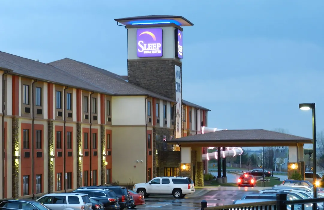 Sleep Inn & Suites Indoor Waterpark-1