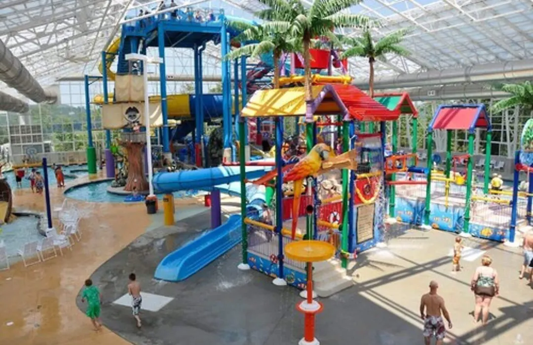 Big Splash Adventure Hotel And Indoor Water Park-1