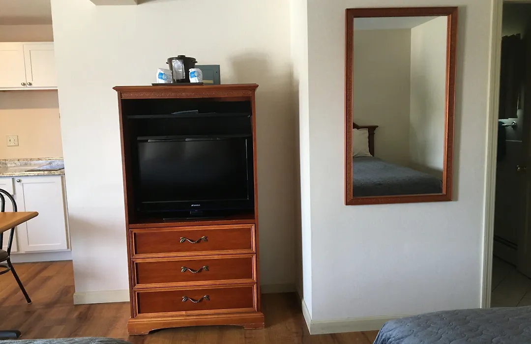 Towne Motel-1