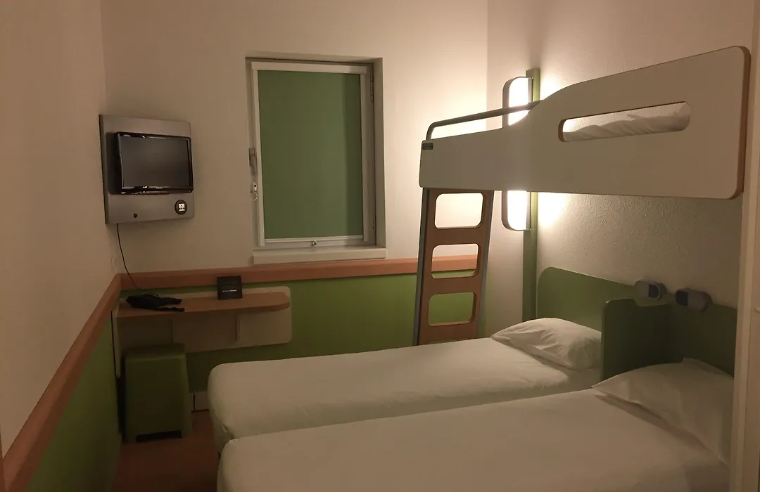 Hotel Ibis Budget Porto Gaia-1