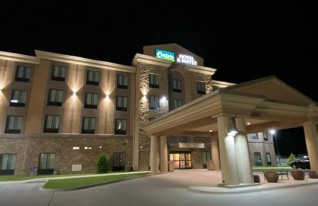 Spark By Hilton Glendive-1