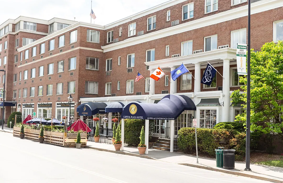 Capitol Plaza Hotel Montpelier Tapestry Collection By Hilton-1