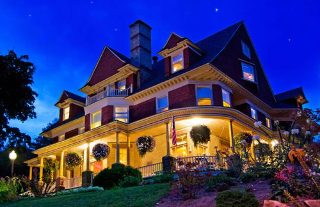 Old Rittenhouse Inn-1