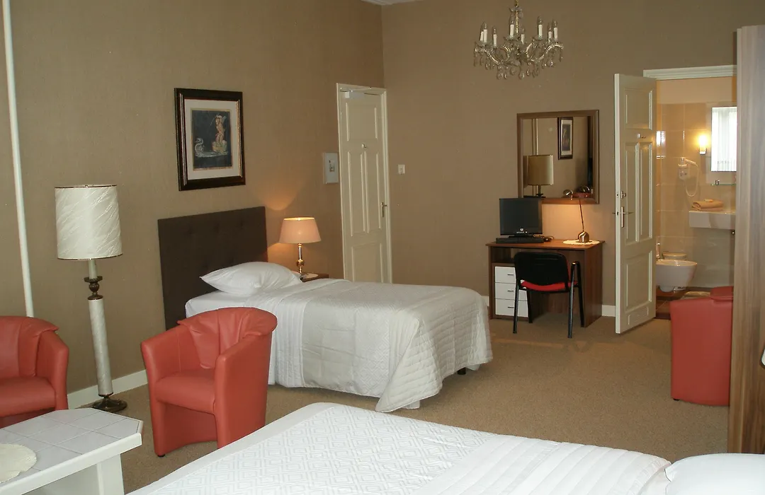 Hotel Excelsior-1