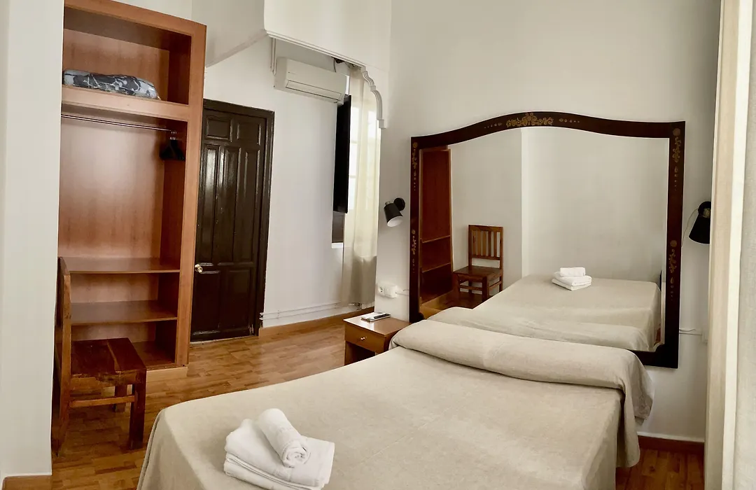 Arteaga Hostal&Baños Arabes Elvira-1