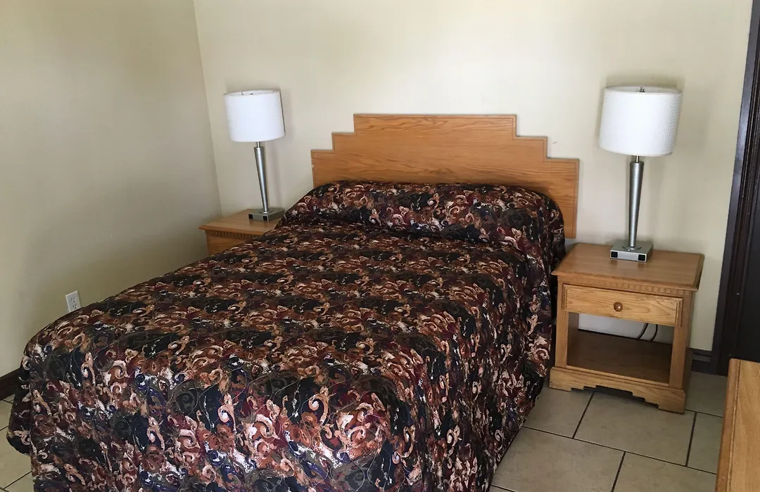 Roswell Inn-1