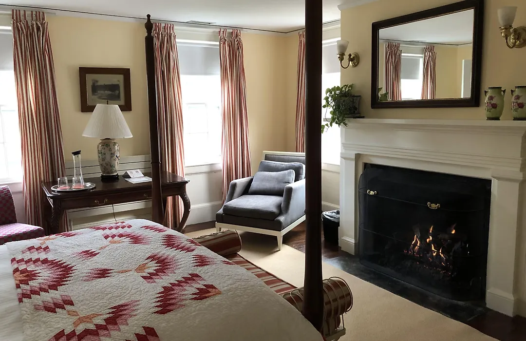 Bridgehampton Inn-1