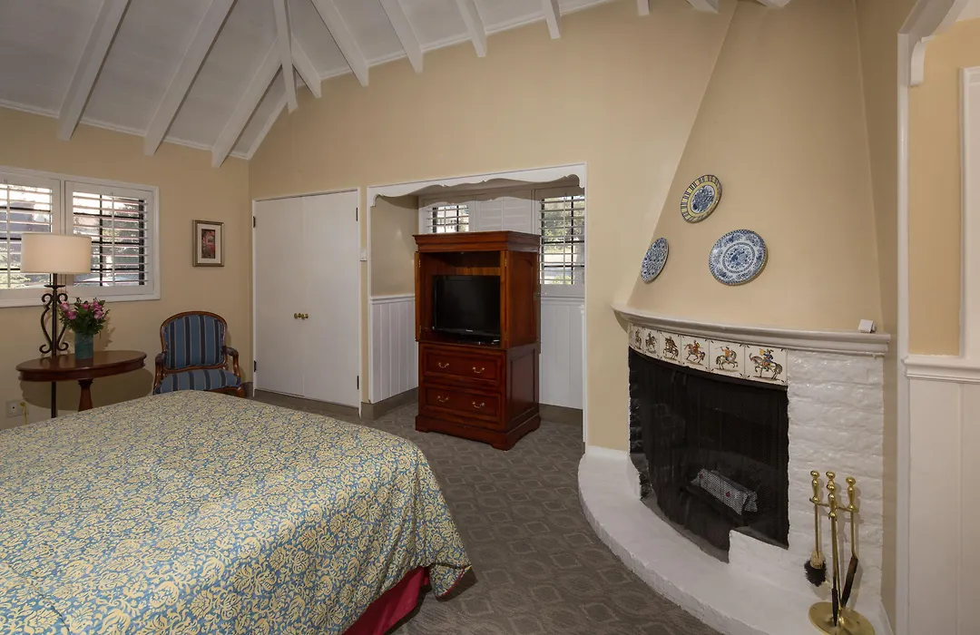 Normandy Inn-1