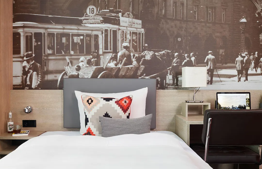 Living Hotel Frankfurt-1