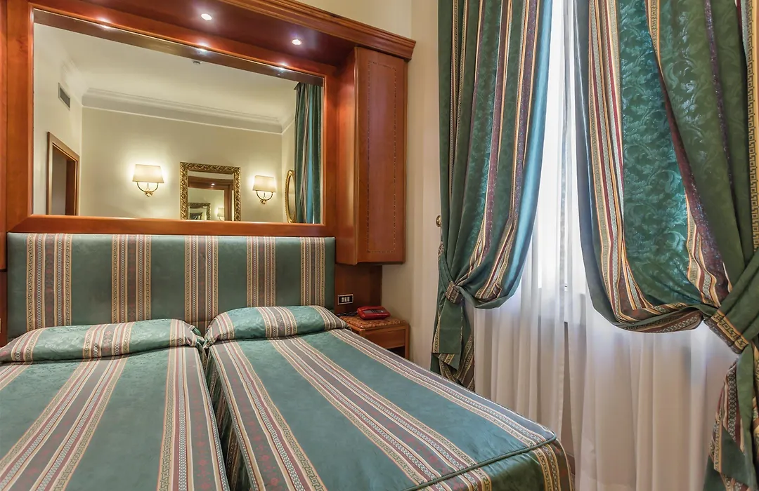 Raeli Hotel Regio-1