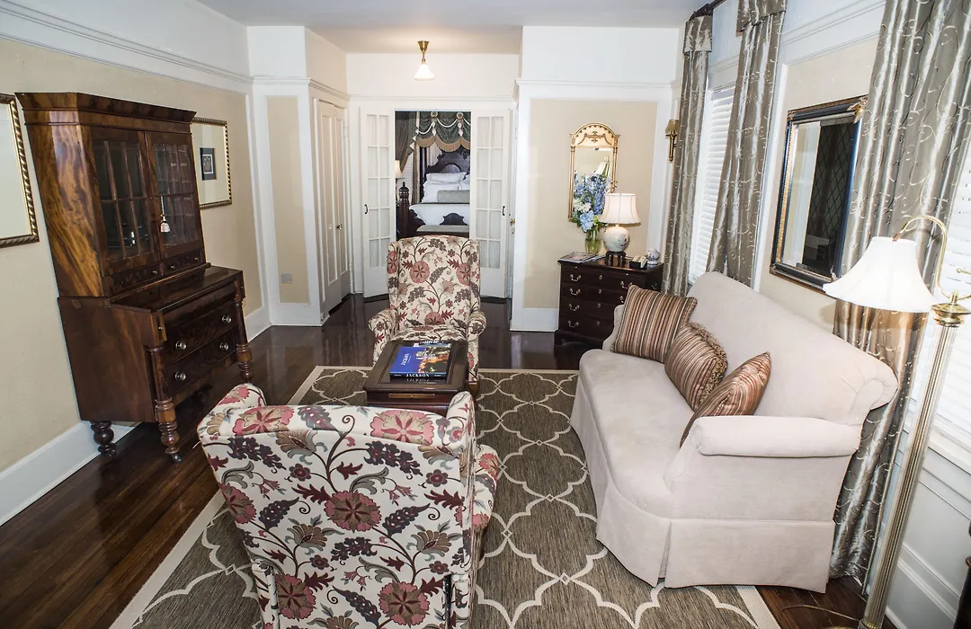 Fairview Inn-1