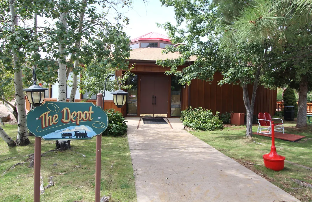Roundhouse Resort-1