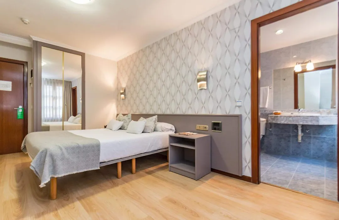 Hotel Gijon-1