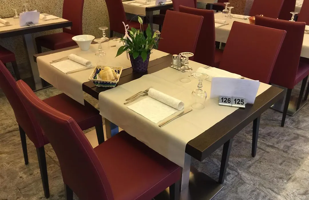 Hotel Ragno D'Oro-1