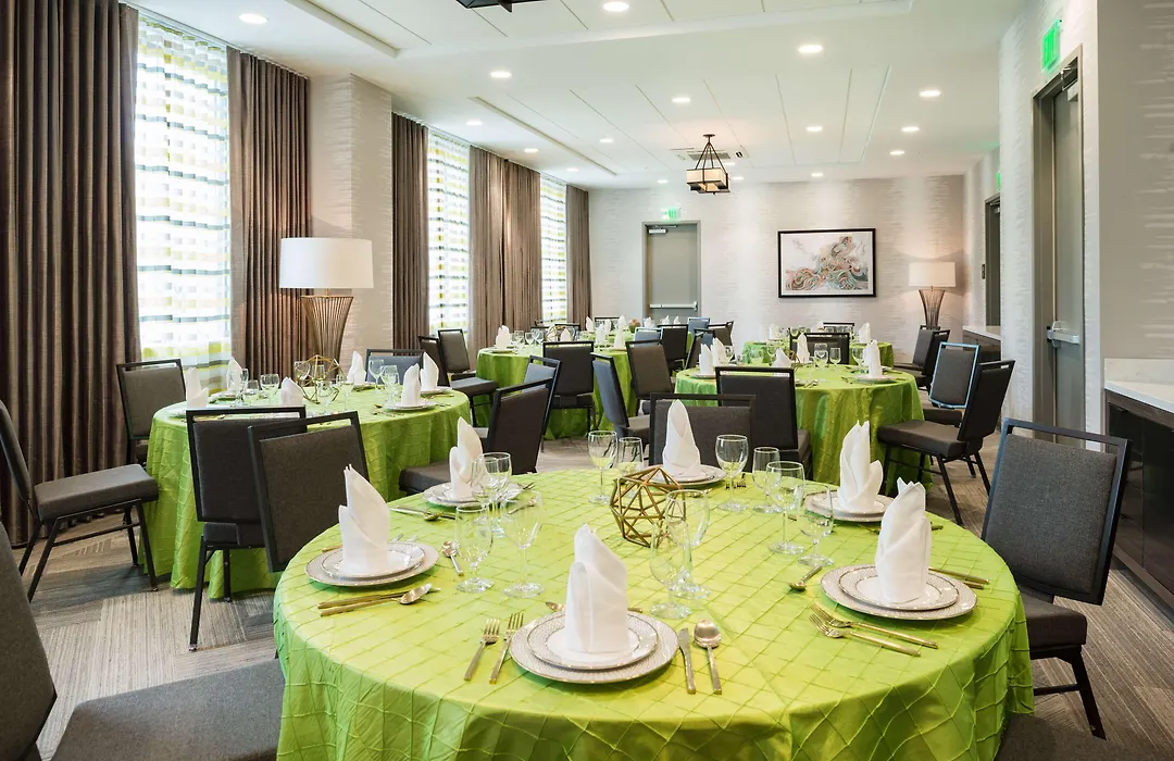 Hampton Inn & Suites Miami Wynwood Design District, Fl-1