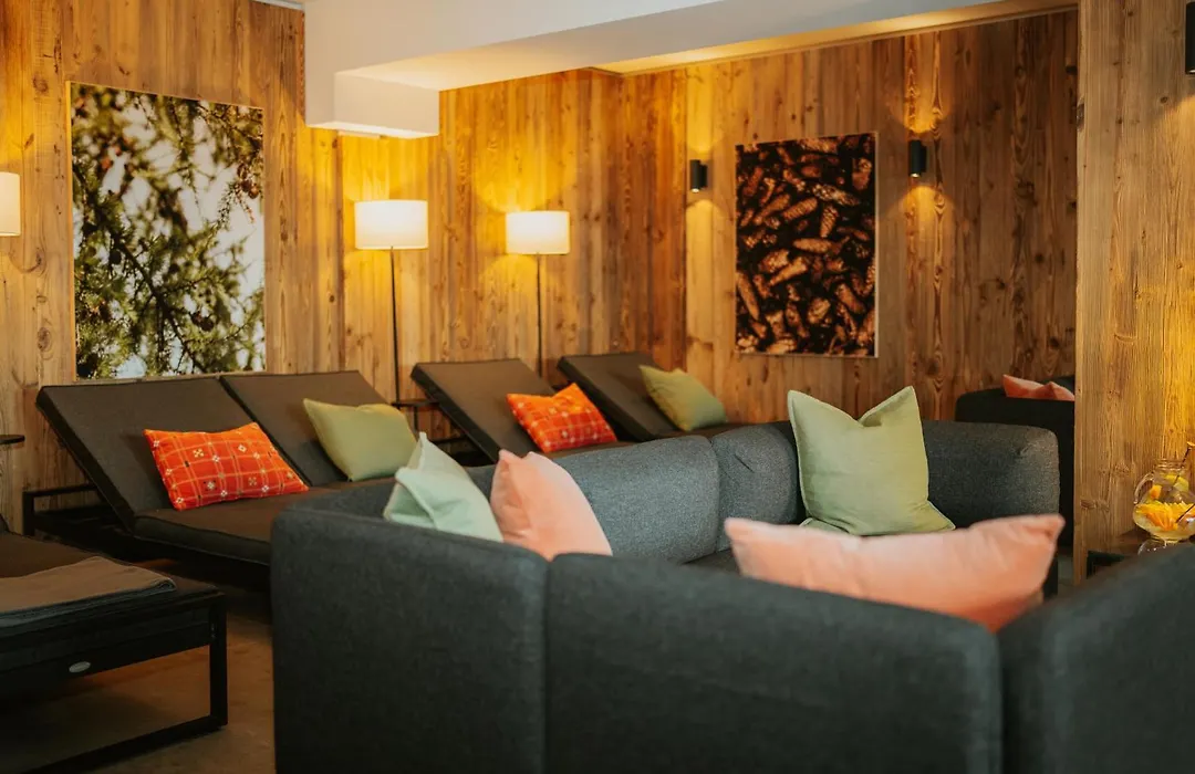 Waldhotel Kreuztanne-1