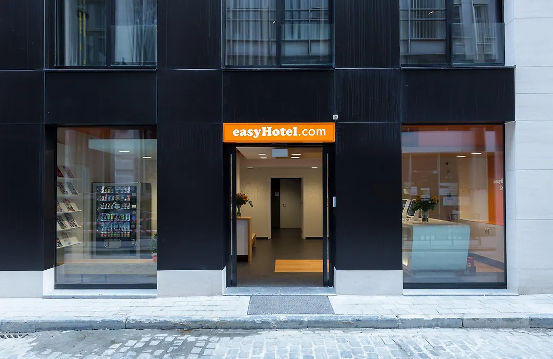 Easyhotel Brussels City Centre-1