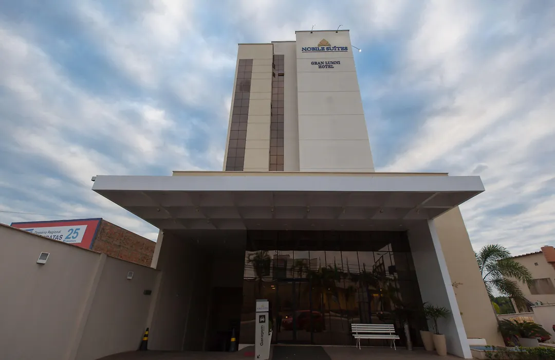 Nobile Suites Gran Lumni-1