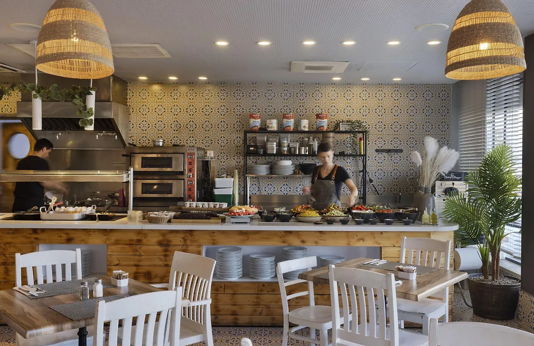 Play Eilat Hotel-1
