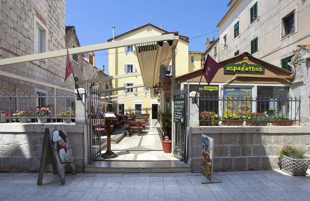Aspalathos Residence-1