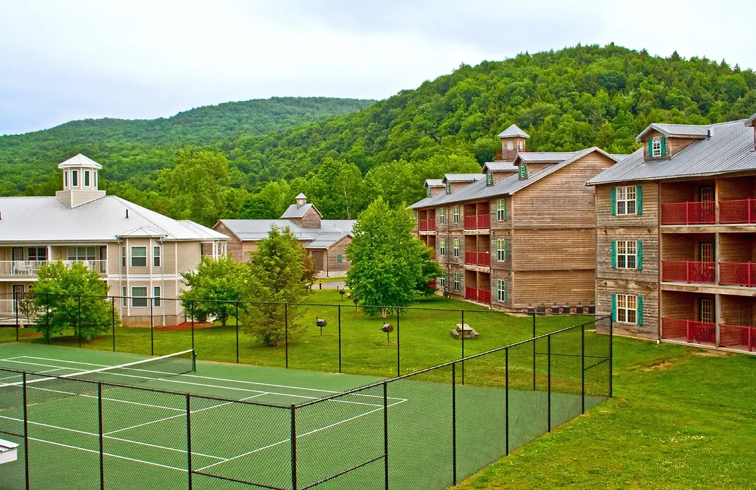 Holiday Inn Club Vacations Oak N Spruce Resort In The Berkshires-1