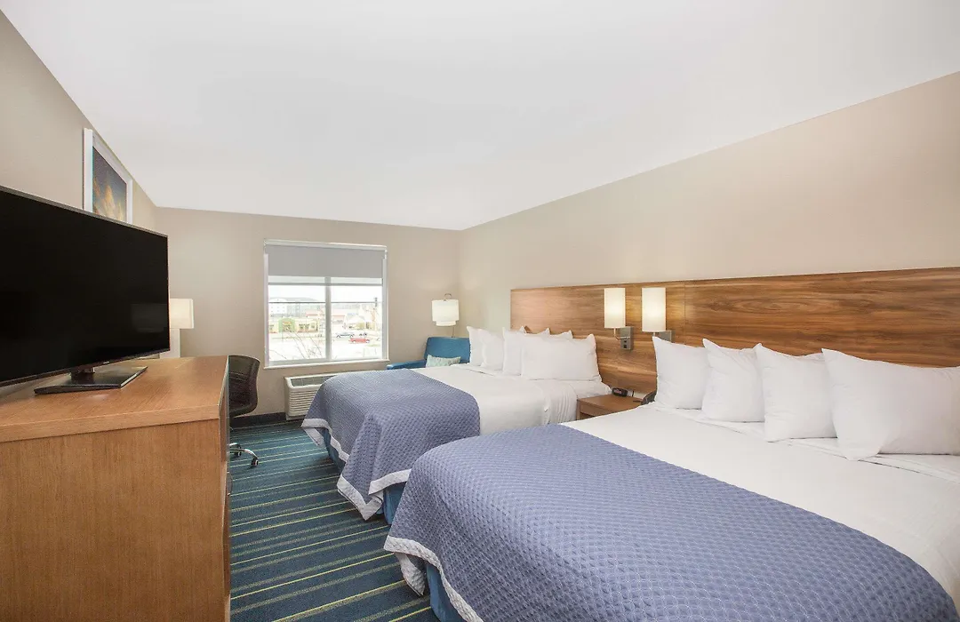 Days Inn & Suites By Wyndham Kearney Ne-1