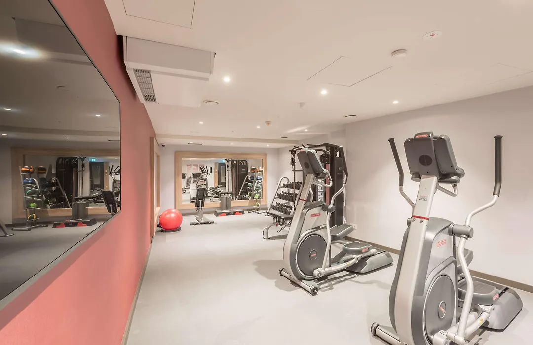 Hampton By Hilton Frankfurt City Centre East-1