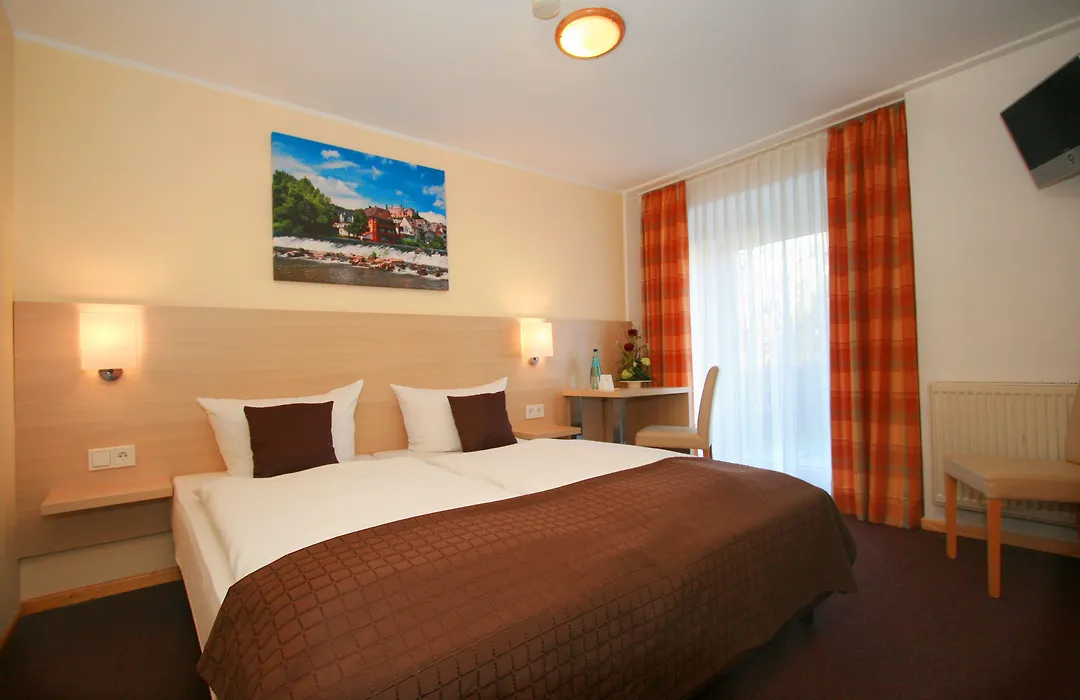 Altes Eishaus, Hotel&Restaurant-1